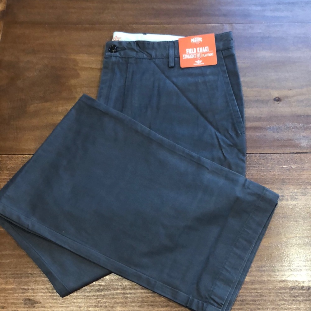 Dockers field khaki pants. Flat front, straight leg. Size 36x34. Dark blue. NWT!